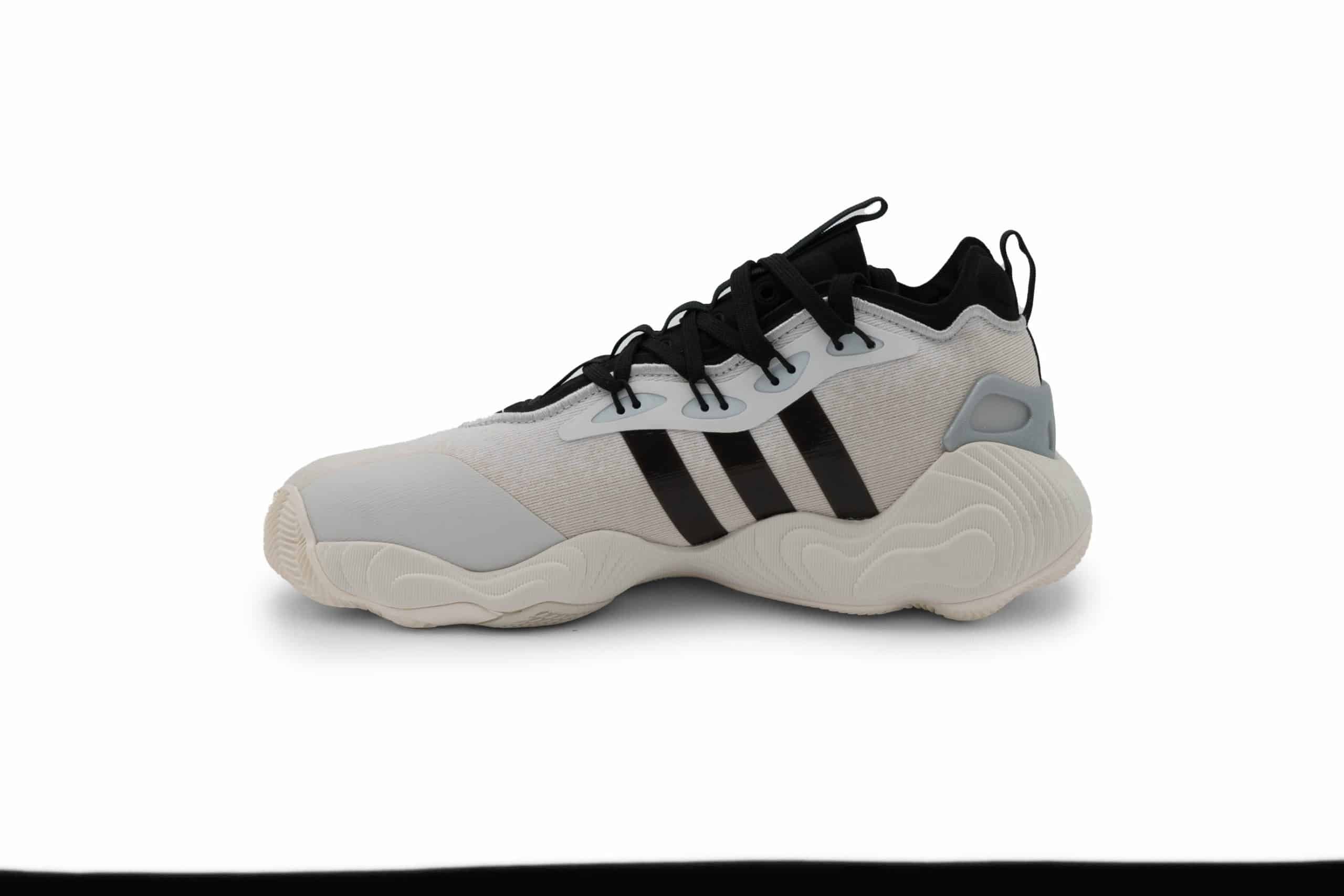 VOLLEYSTORE.IT | Lo shop online per la pallavolo e articoli da volley e beach volley | SCARPA PALLAVOLO TRAE YOUNG 3 ADIDAS