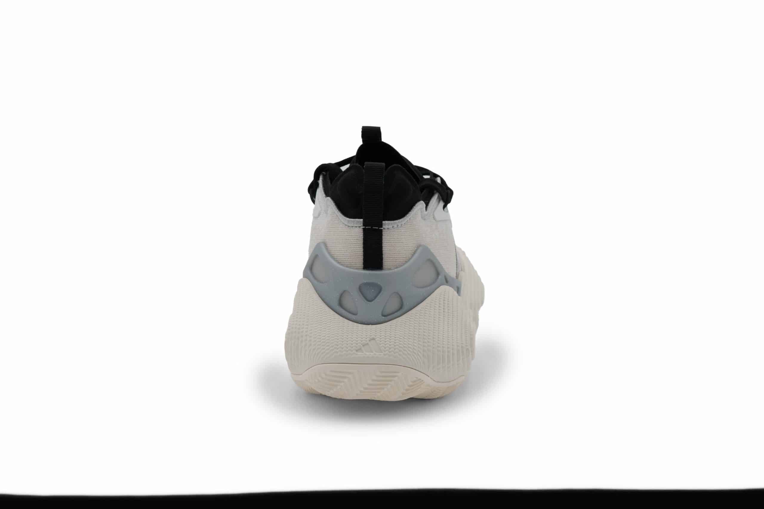 VOLLEYSTORE.IT | Lo shop online per la pallavolo e articoli da volley e beach volley | SCARPA PALLAVOLO TRAE YOUNG 3 ADIDAS